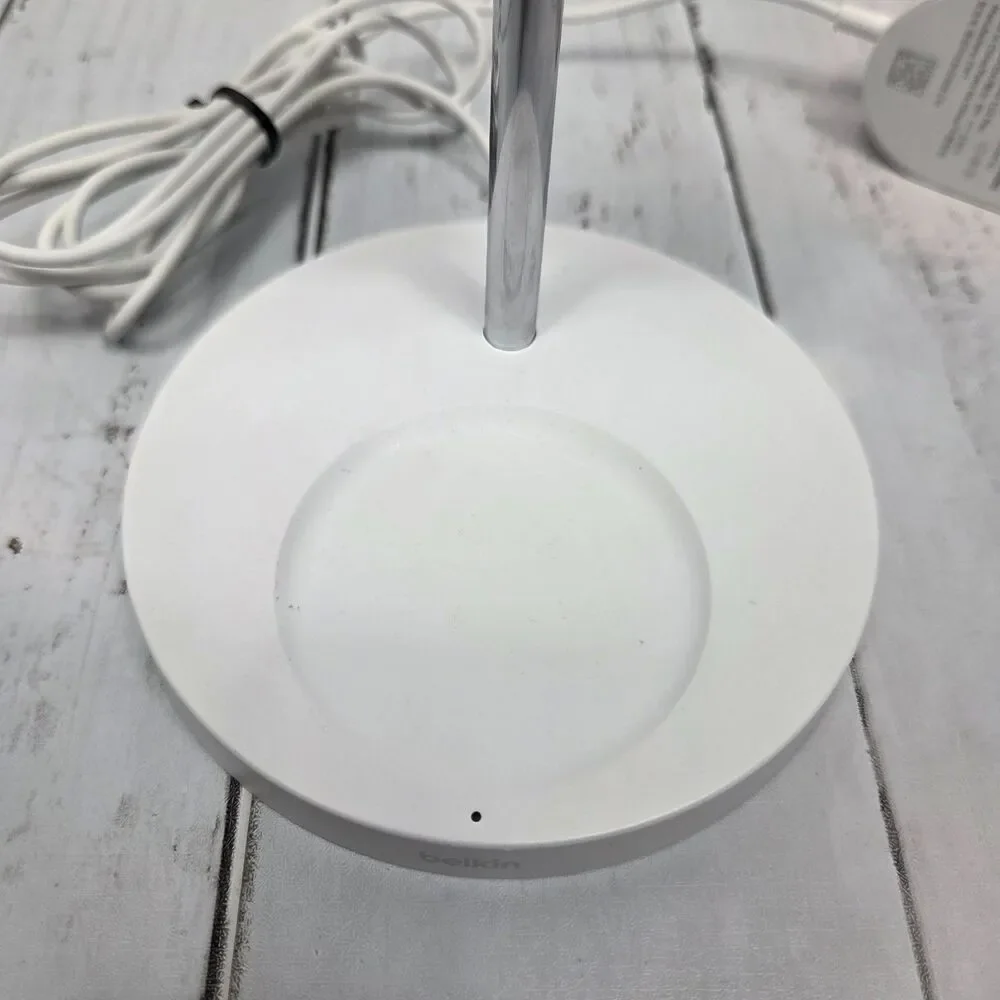 Belkin Boost Charge Pro 2-in-1 Wireless Charger Stand with MagSafe - White